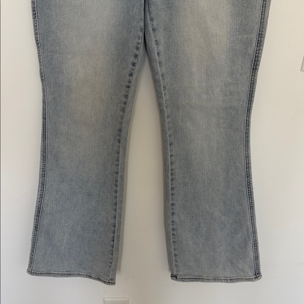 Judy Blue Light Wash Bootcut Jeans, Style#JB88784 LT-S - Size 15/32 Short - Picture 3 of 7